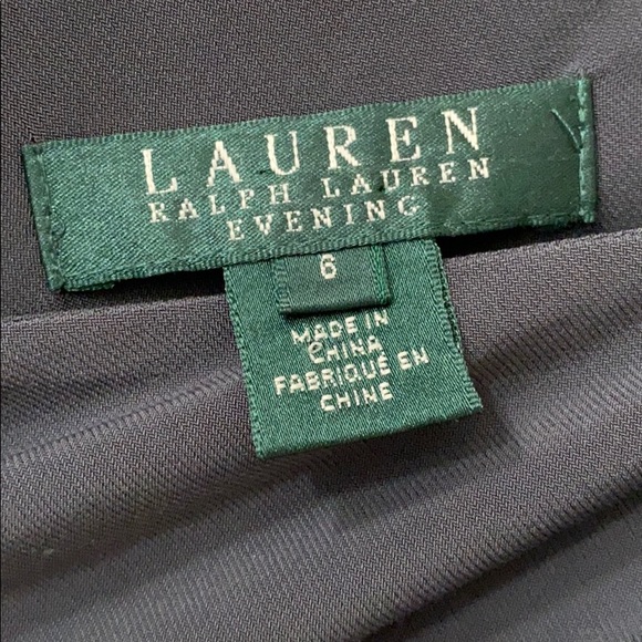 A gorgeous evening gown - Picture 6 of 6